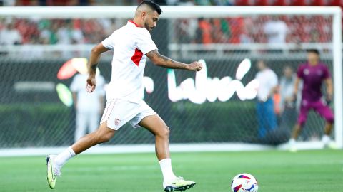 Jesús 'Tecatito' Corona debutó con los Rayados de Monterrey con un dorsal que ya había utilizado un compañero en el Torneo Apertura.