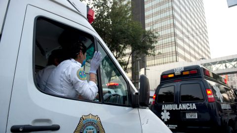 Abuelita muere prensada por elevador en centro comercial de la ciudad de México