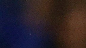 Mookie Betts ante los Braves.