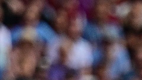 Edson Álvarez ante el Manchester City.