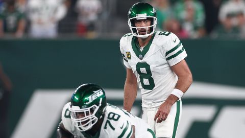 Aaron Rogers se perderá toda la temporada de la NFL tras lesionarse en su primer juego con los Jets de Nueva York