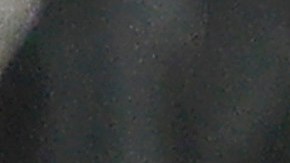 Arturo Vidal disputa un balón con Jefferson Lerma, antes de salir del estadio en ambulancia rumbo al hospital.