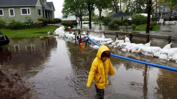Declaran emergencia en ciudad de Massachusetts tras devastadoras inundaciones repentinas