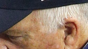 Gisele Bündchen y Tom Brady de los New England Patriots celebran después de derrotar a los Atlanta Falcons en 2017.