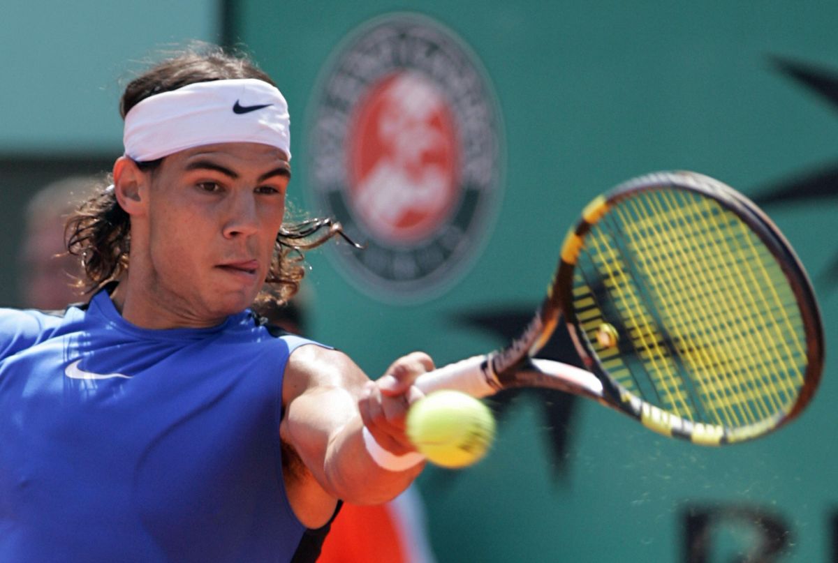 Nadal durante su primer enfrentamiento contra Djokovic en el 2006. Foto: AFP / Getty images.