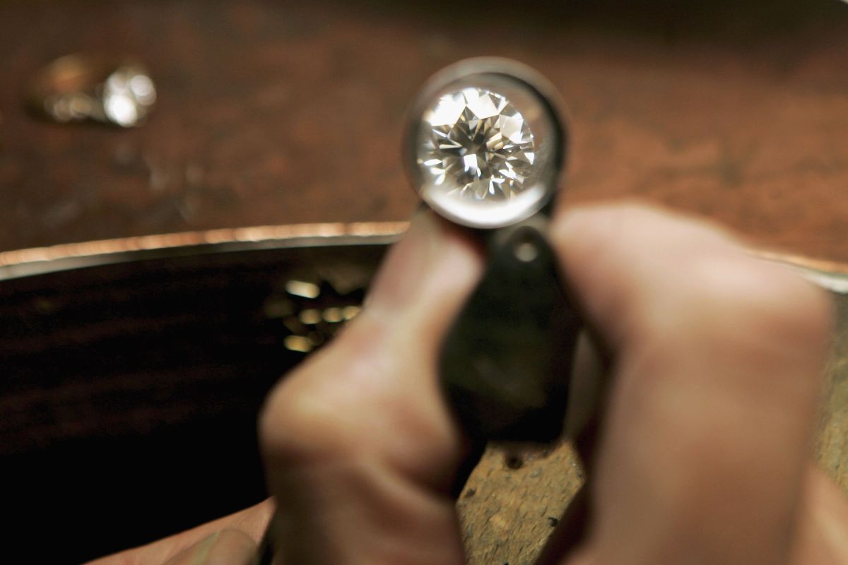 7-year-old girl found 2.95-carat diamond in Arkansas state park