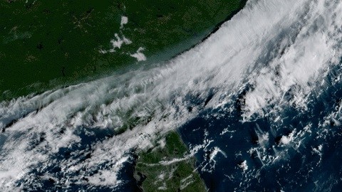 Tormenta tropical Lee amenaza con convertirse en el primer huracán de categoría 5 en el Atlántico