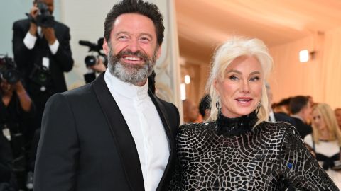 Hugh Jackman y Deborra-Lee Furness en la Met Gala 2023.