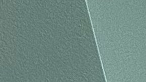 Delmira Duarte se ejercita en el gimnasio para adultos mayores de St Barnabas. (Araceli Martínez/La Opinión)