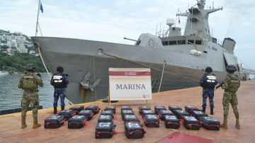 Marina asegura 2,000 libras de cocaína frente a las costas de Acapulco, al sur de México