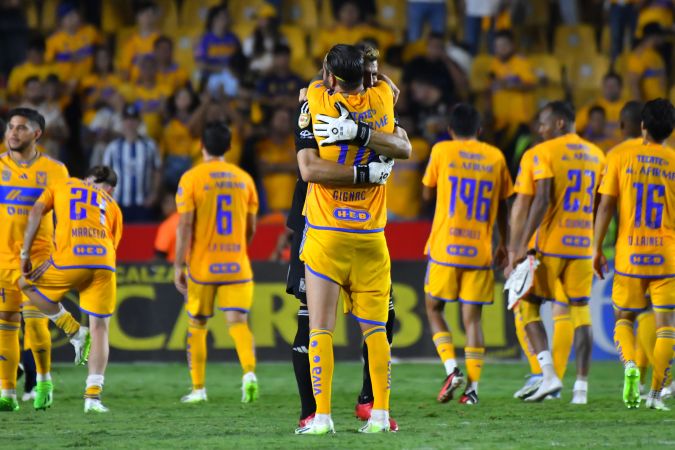 La celebración de los Tigres al finalizar el partido. /Foto: Juan Ángel Ovalle/Imago7
