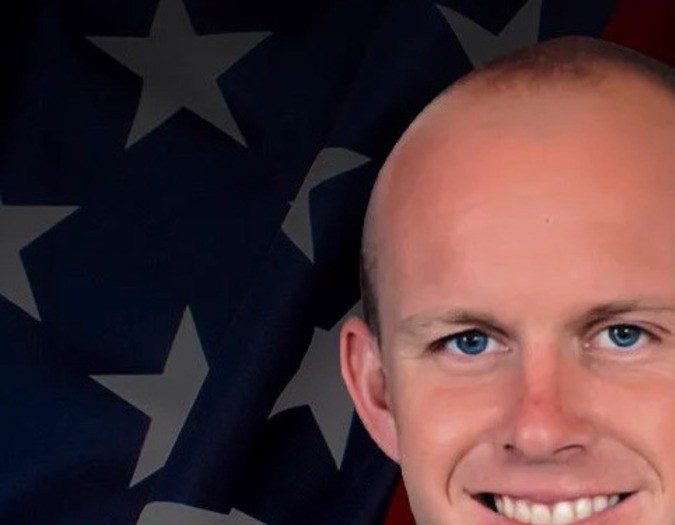 El alguacil Ryan Clinkunbroomer pertenecía a una familia de oficiales.