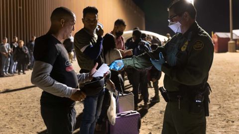 El fenómeno migratorio empeora ante la falta de una política adecuada para tratar de resolverlo