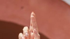 Xóchitl Gálvez recibe constancia que la acredita como candidata presidencial opositora de México