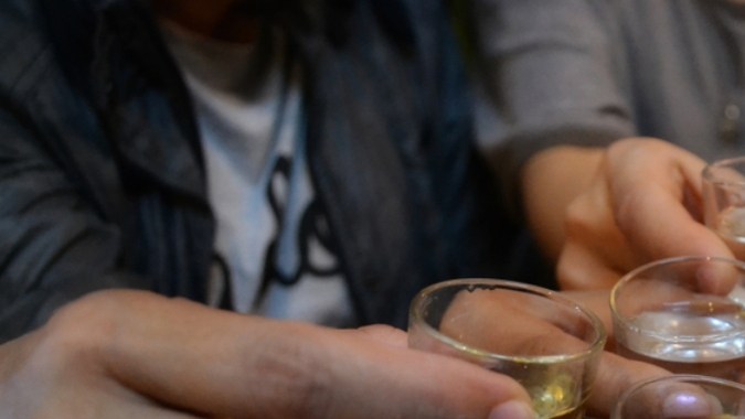 Más del 75% de los hispanos en Estados Unidos luchan contra el alcoholismo y otras adicciones