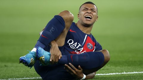 Kylian Mbappé, delantero francés, lesionado en el Clásico PSG vs. Marsella.