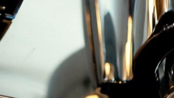 Estos alimentos y bebidas pueden generarte problemas para orinar