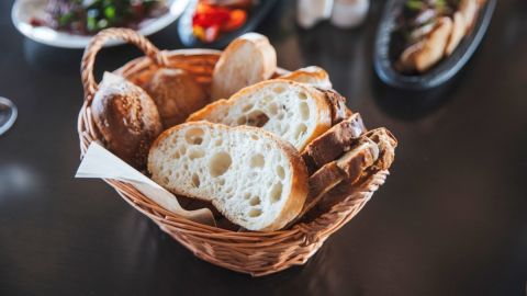 Por qué no debes comer pan todos los días