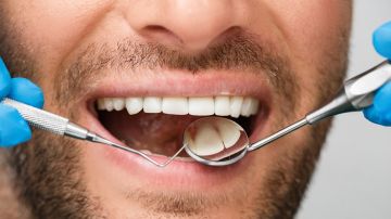 Una nueva medicina podría hacer crecer un tercer juego de dientes en los humanos: de qué se trata