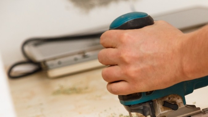 Personas que cortan encimeras en California están padeciendo una rara enfermedad