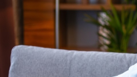 El síndrome premenstrual podría duplicar el riesgo de menopausia precoz en el futuro: estudio