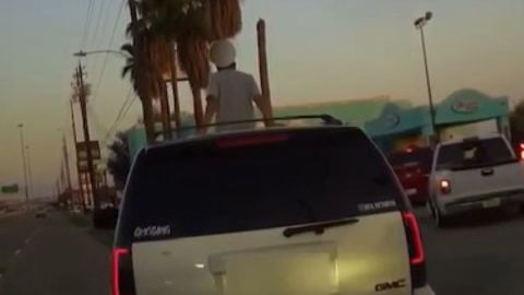 La Policía captó en video el incidente.