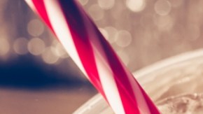 El consumo de refrescos dietéticos en el embarazo o la lactancia podría ocasionar autismo en los niños, según estudio