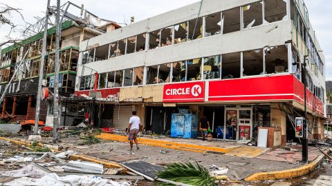 "Jamás se había visto algo tan devastador": el brutal impacto del huracán Otis en Acapulco