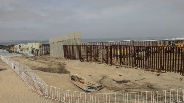 EE.UU. reanudó el reemplazo del muro fronterizo con una valla más alta entre San Diego y Tijuana.
