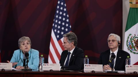 Alicia Bárcena (i), Antony Blinken (c) y Merrick Garland participaron en la reunión bilateral sobre seguridad de México y EE.UU.