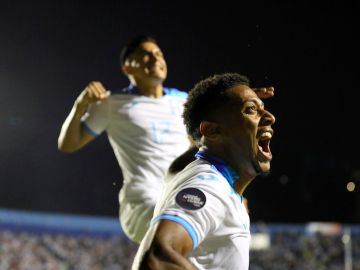 Uruguay 2-0 Cuba: Muchas pruebas, pocos goles y escaso fútbol - La Oral  Deportiva