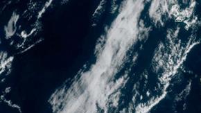 Huracán Otis ya es es categoría 5 previo a tocar tierra en México y "potencialmente catastrófico"