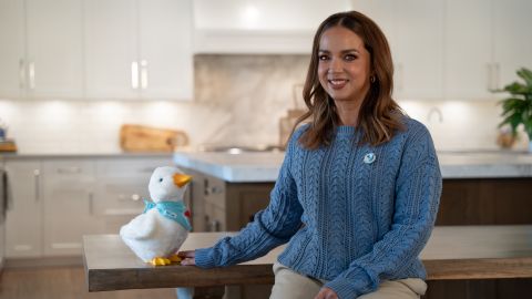 Adamari López arranca campaña con Aflac.