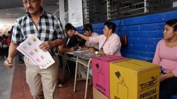 Las elecciones en El Salvador serán el 4 de febrero. (Archivo La Opinión)