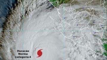 Huracán Norma se intensifica a categoría 4 y mantiene en alerta a varios estados del Pacífico mexicano
