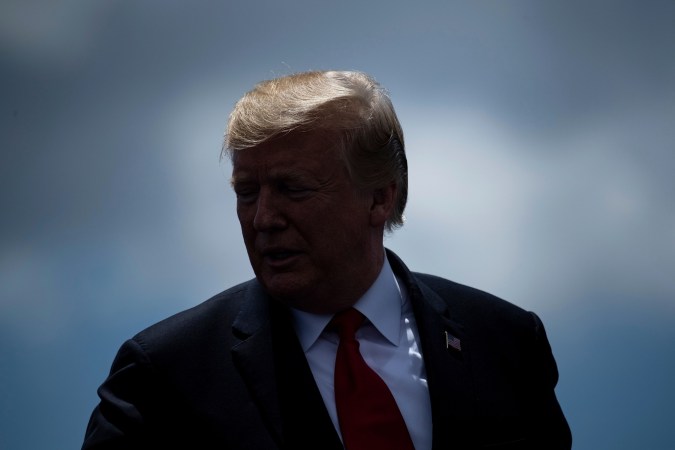 El expresidente Trump podría quedar fuera de la boleta electoral en Colorado.
