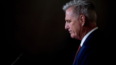 Kevin McCarthy fue destituido como presidente de la Cámara de Representantes.