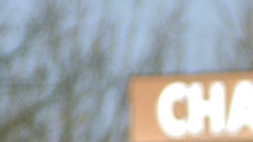 Joven de 17 años murió tras desplomarse en el campo de fútbol de su escuela en Ohio