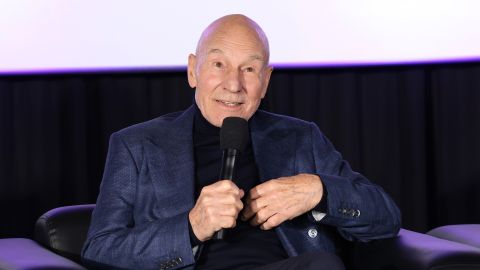 Patrick Stewart relata momentos oscuros en su libro de memorias