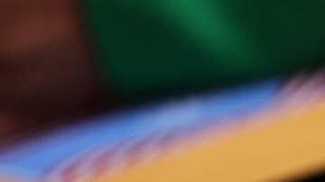 Las visas H-1B permiten a empresas patrocinar a trabajadores especializados.
