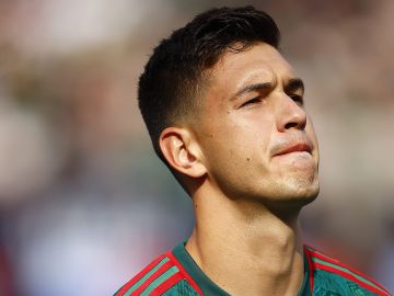 Montes vio acción en los dos partidos.