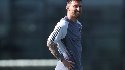 Lionel Messi estuvo junto a sus compañeros en la sesión de prácticas de este viernes.