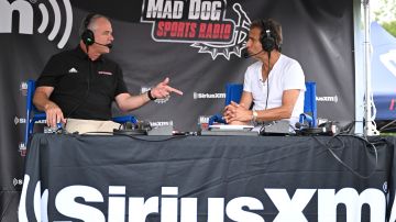 Steve Pikiell en entrevista con Chris "Mad Dog" Russo.