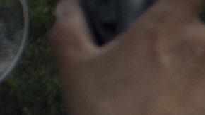 VIDEO: Reportero anuncia muerte de un hombre electrocutado y se entera que era su primo