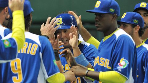 La Selección Brasileña de Béisbol en juego clasificatorio al Clásico Mundial en 2013.