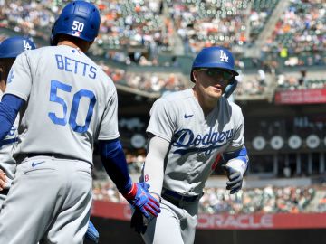 Los Dodgers abrirán la serie en el Estadio Chavez Ravine.