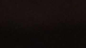 Nancy Pelosi y familiares de la senadora Dianne Feinstein visitan su ataúd en el Ayuntamiento de San Francisco.