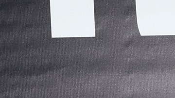 La cinta esta basada en un artículo periodístico publicado en la revista Wired por Joshua Davis