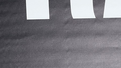 La cinta esta basada en un artículo periodístico publicado en la revista Wired por Joshua Davis