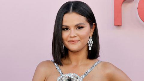 Selena Gomez hizo un llamado a detener la violencia de forma permanente.